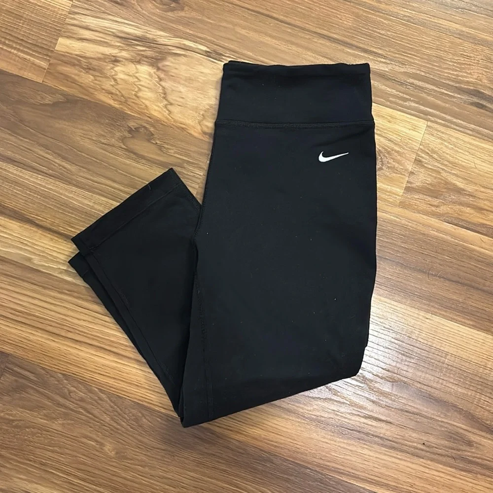 Nike dri-fit crop leggings - Picture 1 of 6
